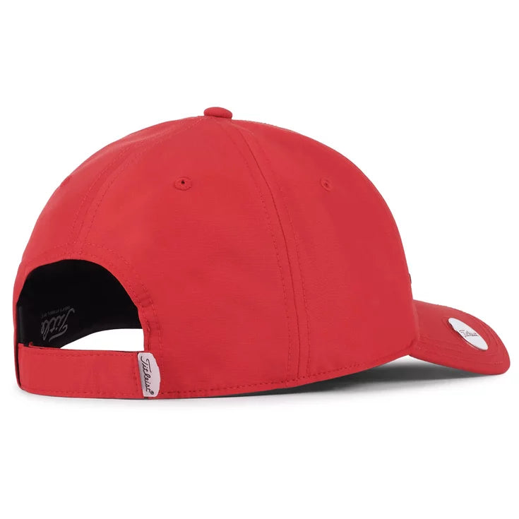 casquette de golf titleist players performance ball marker rouge noir
